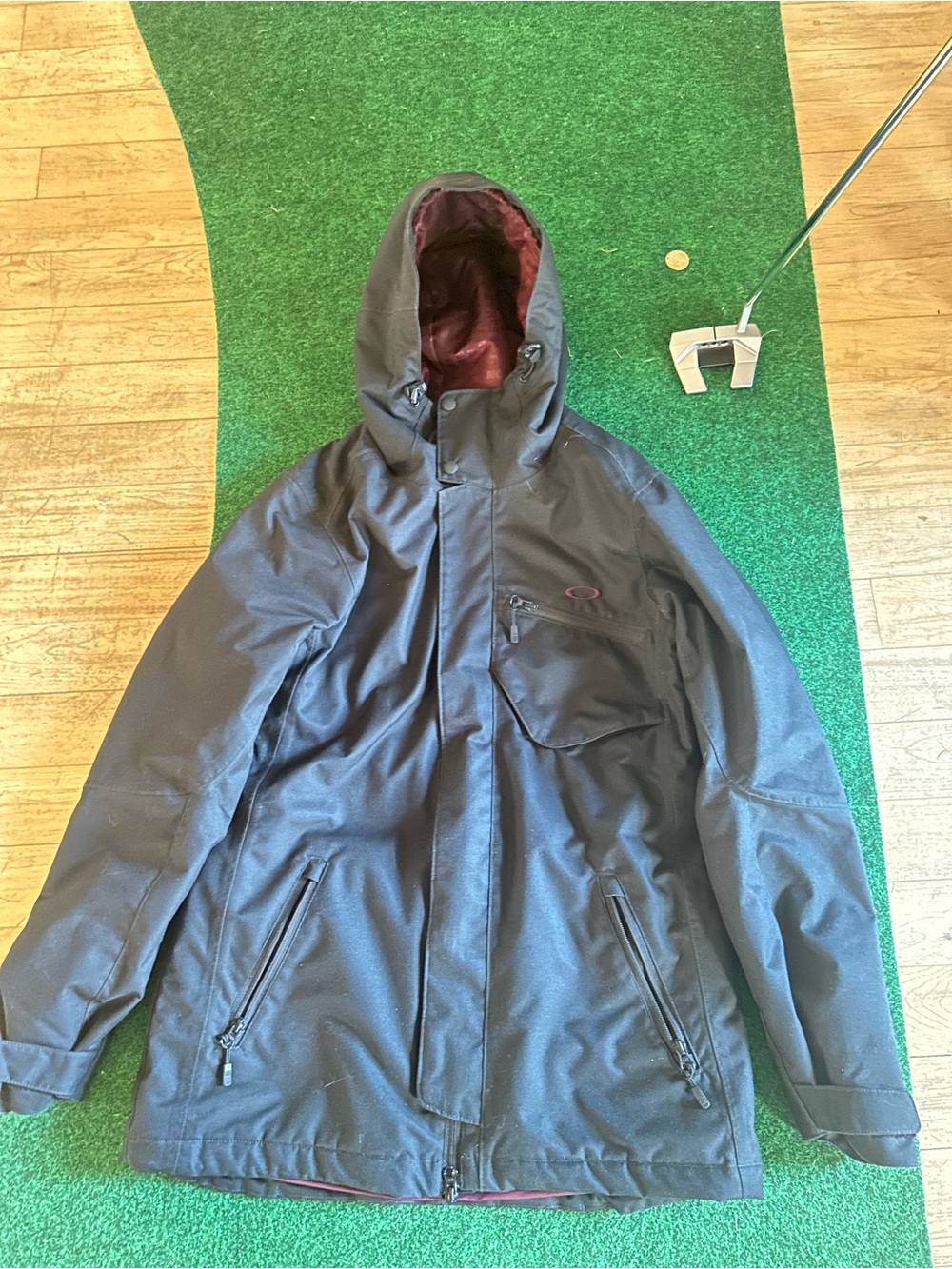 Oakley Men's Black Hooded Ski Jacket with Maroon Lining